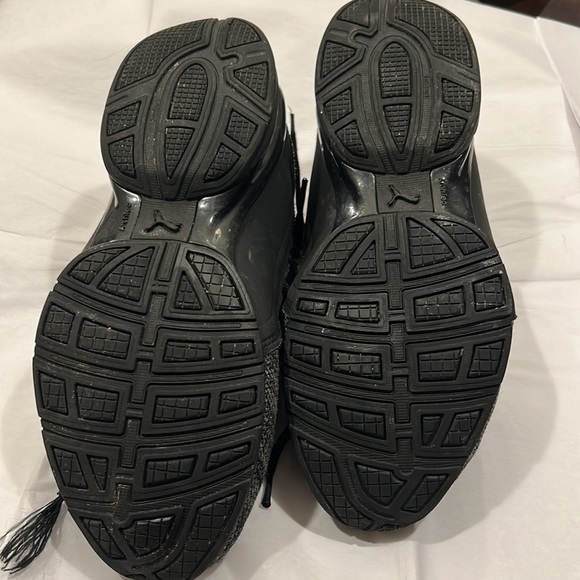 Puma black and gray fabric lace up shoes size 8 - Picture 5 of 6